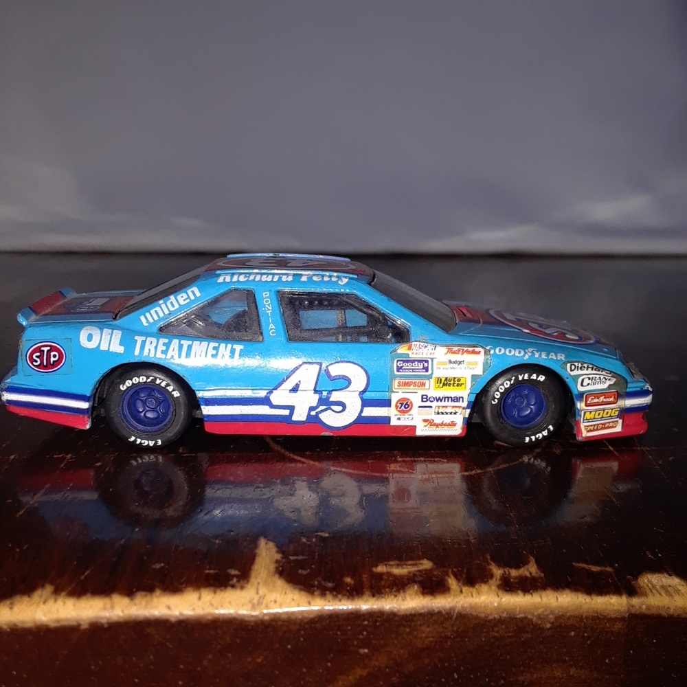 6 Racing Champions Nascar Diecast Car 1:64 - Picture 8 of 9